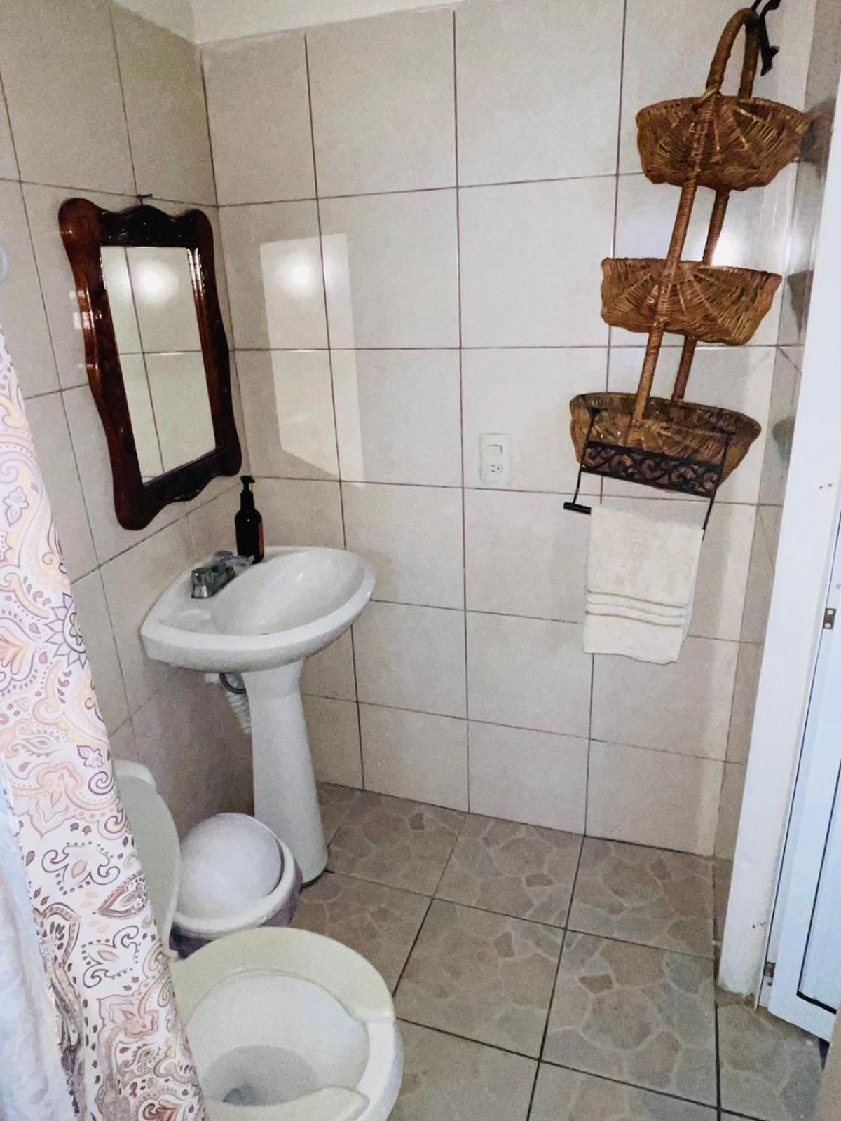 Отель Casa Sixta A 7Min Del Aeropuerto Internacional Pmx Y 2 Cuadras Terminal Autob Ado Пуэрто-Эскондидо Экстерьер фото